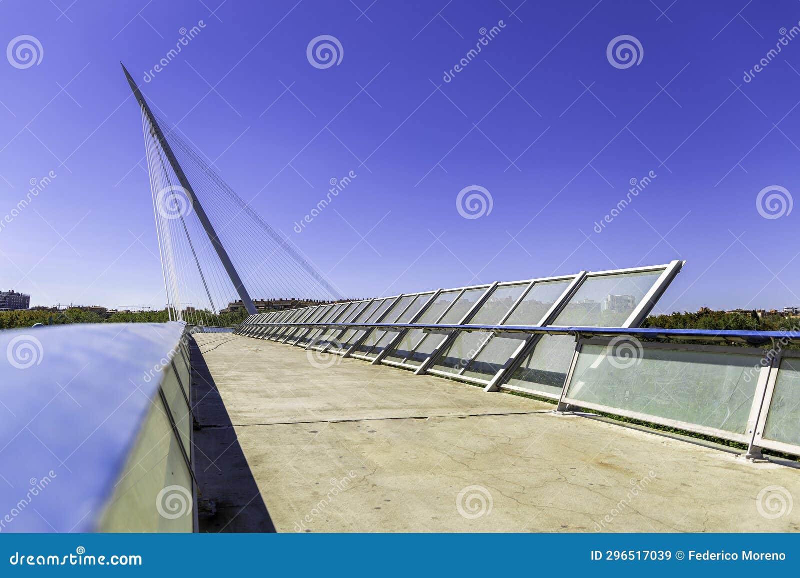 pasarela del voluntariado. modern bridge crossing the river ebro in zaragoza. modern architecture