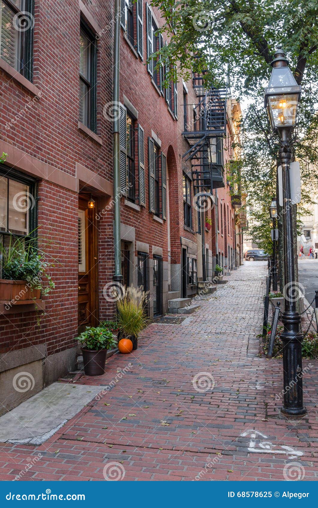 Passeio De Pedra Abandonado Em Beacon Hill, Boston Imagem de Stock - Imagem  de tijolo, pedra: 68578625