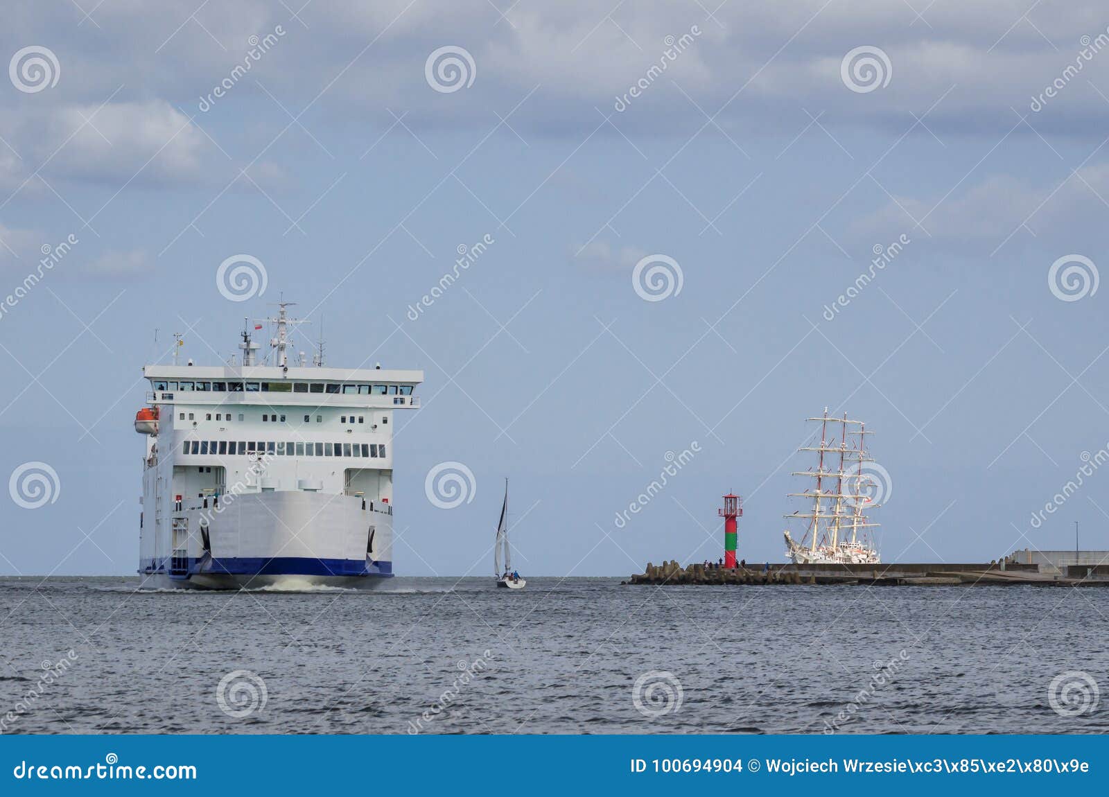 PASSENGERCAR FERRY stock photo. Image of ship, engineering 100694904