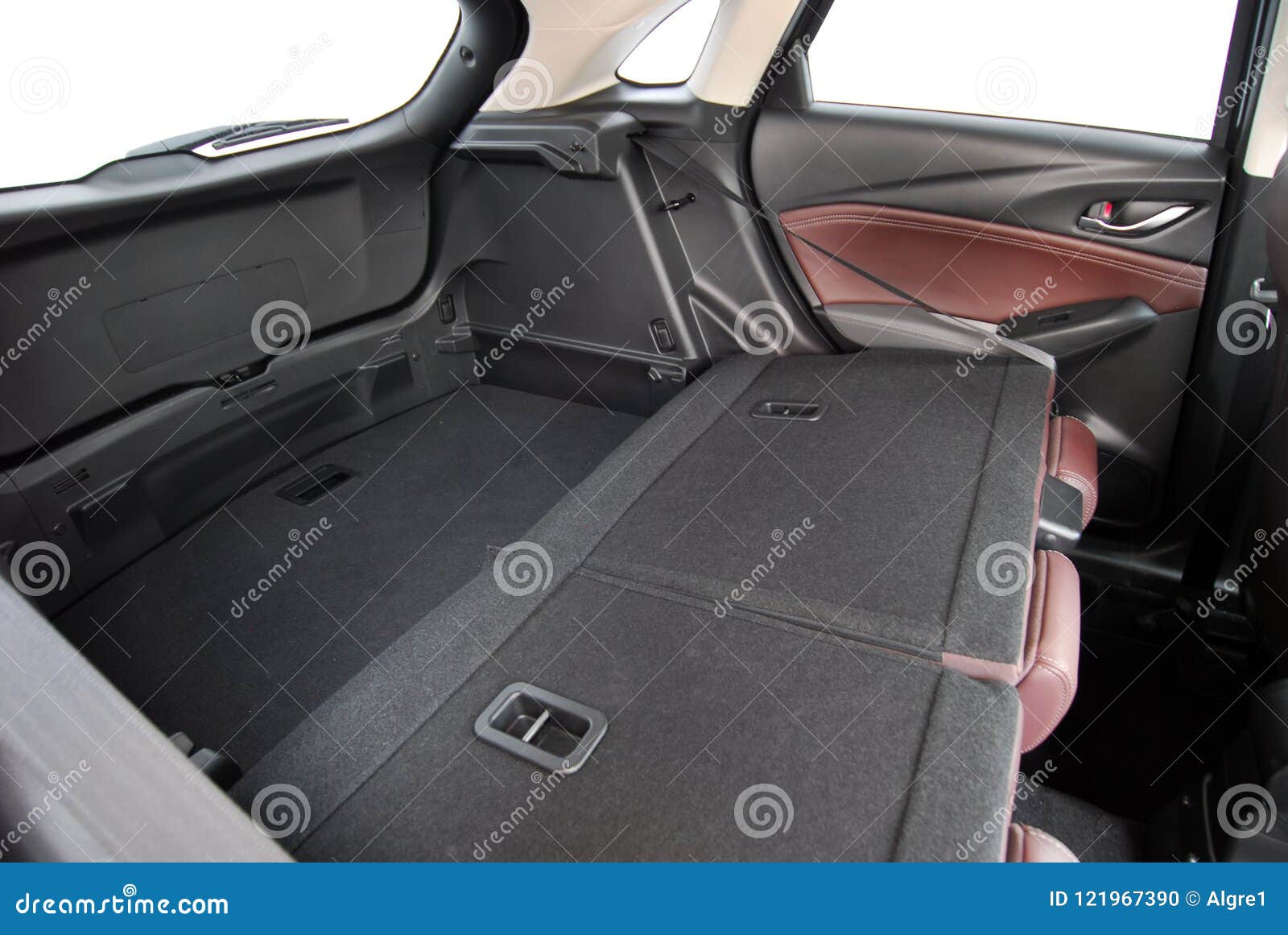Складывание задних сидений на Jaguar XF