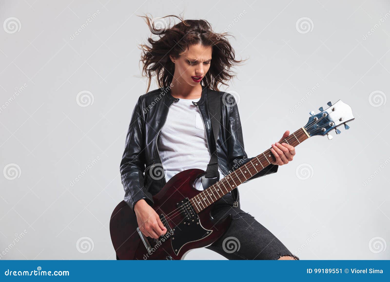 11,244 Guitarist Hair Stock Photos - Free & Royalty-Free Stock Photos from  Dreamstime