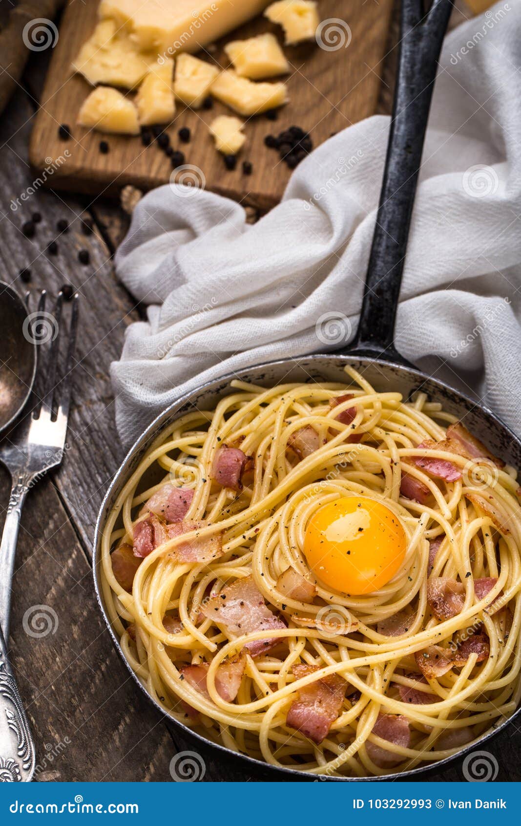 Pasta with Bacon, Egg and Cheese Stock Image Image of dinner, cuisine