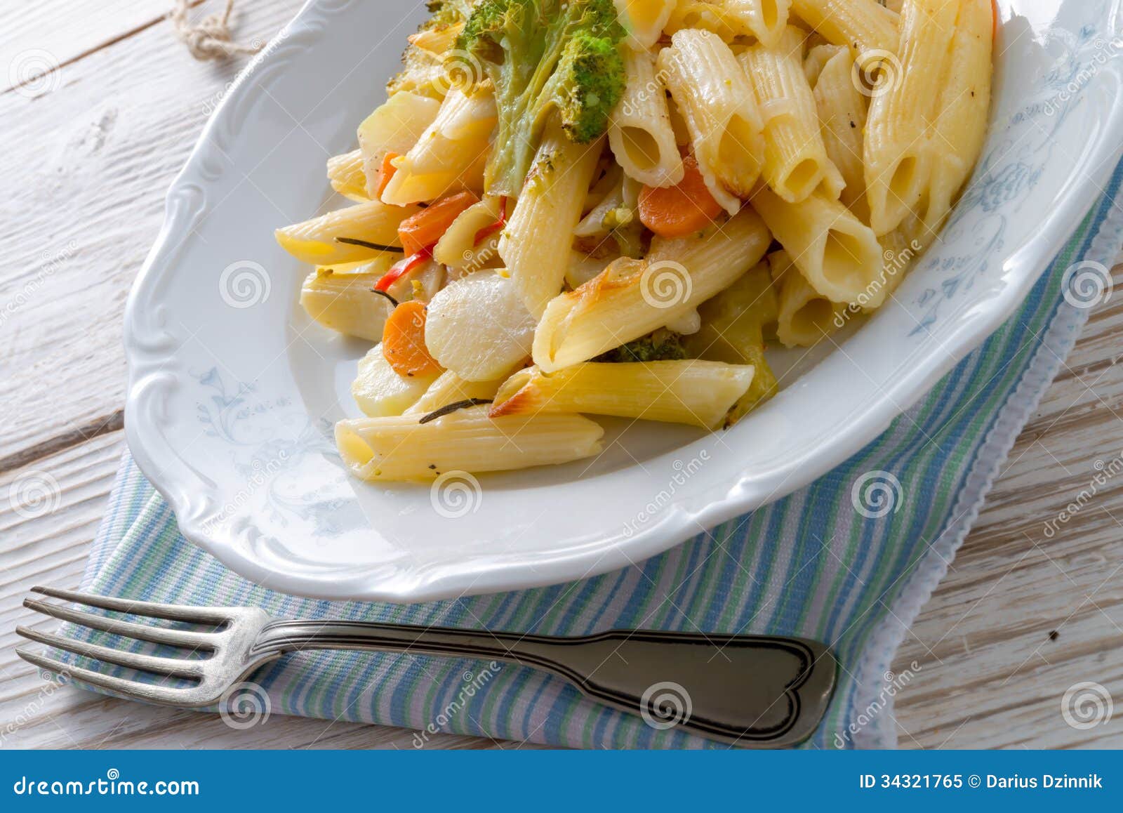 Pasta Casserole with Vegetables Stock Image - Image of dish, dinner