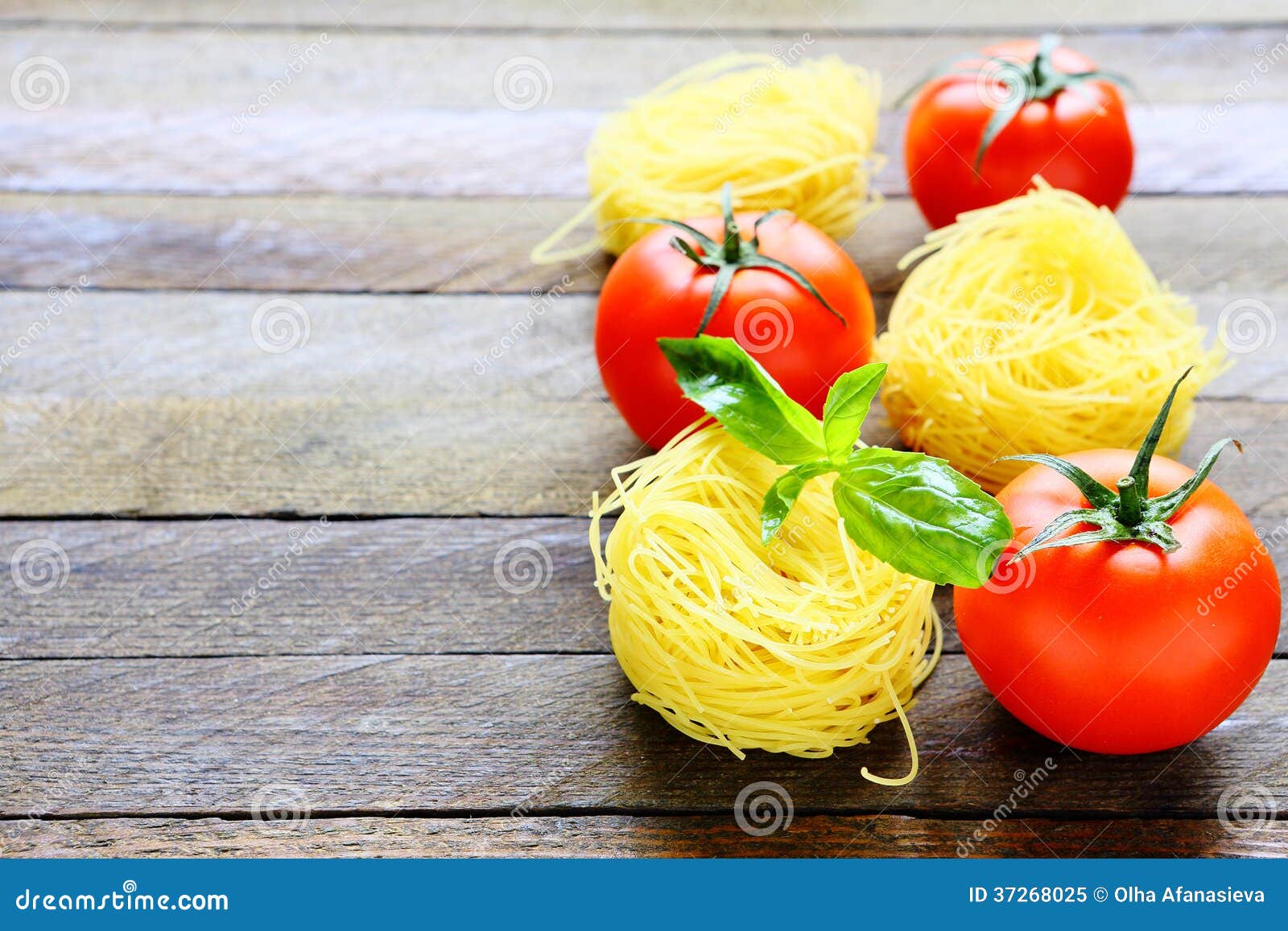 Pasta and fresh tomatoes stock image. Image of tomatoes 37268025