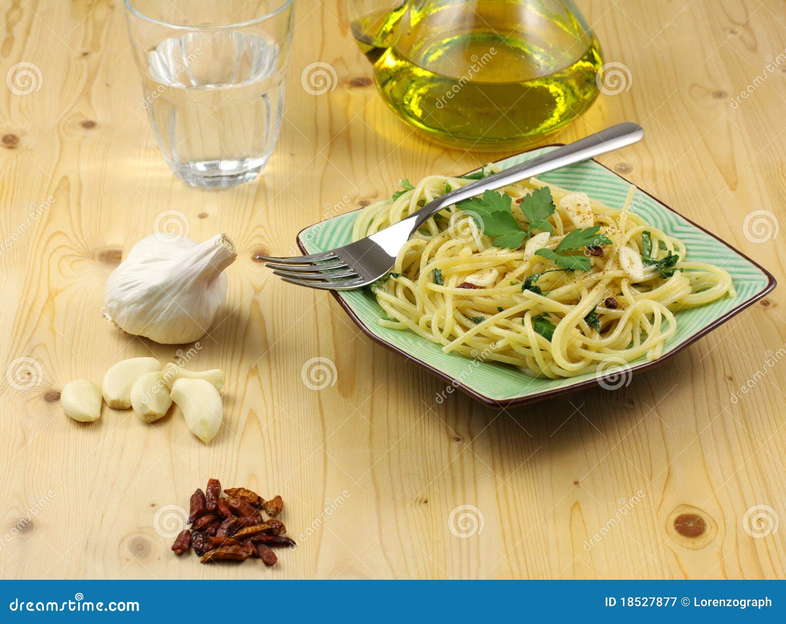 Pasta with Garlic, Oil, Chilli Stock Image Image of fresh, cook 18527877