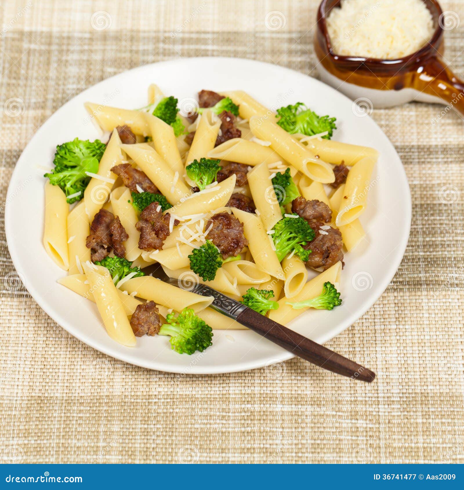 Pasta with Sausage and Broccoli Stock Image Image of garlic, onion