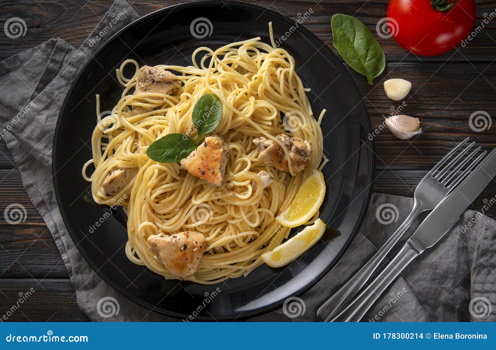 Pasta, Spaghetti with Chicken Fillet, Lemon Slices, Herbs, Tomato ...