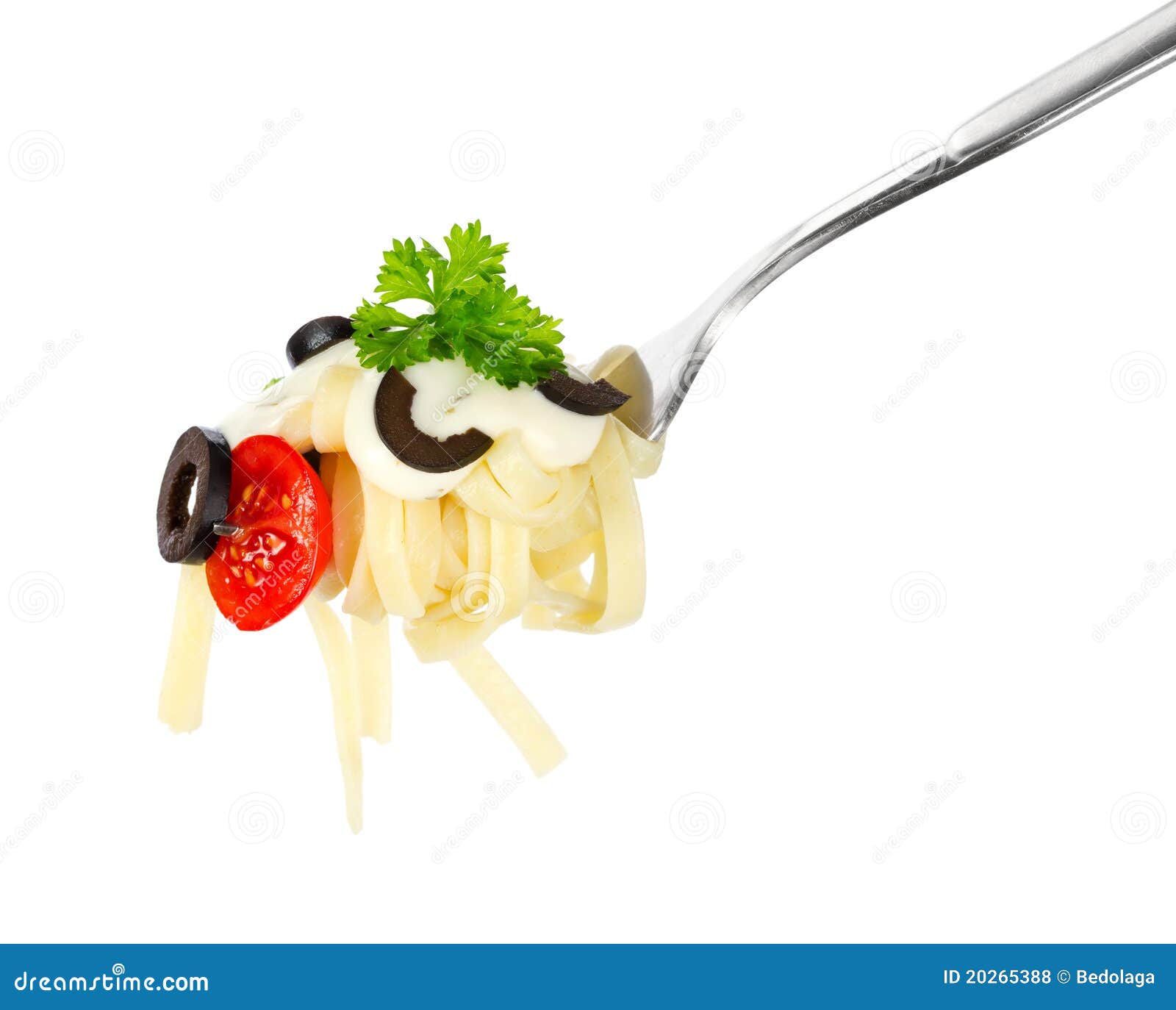 Pastas en una fork foto de archivo. Imagen de orégano 20265388