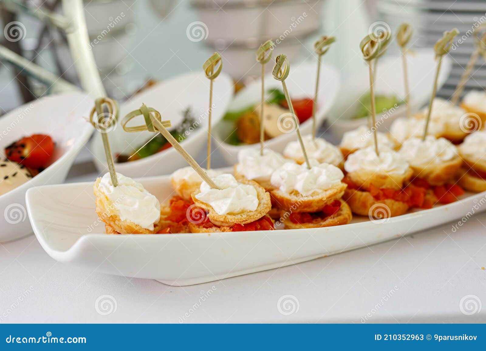 Pastelitos En Catering De Eventos Imagen de archivo Imagen de