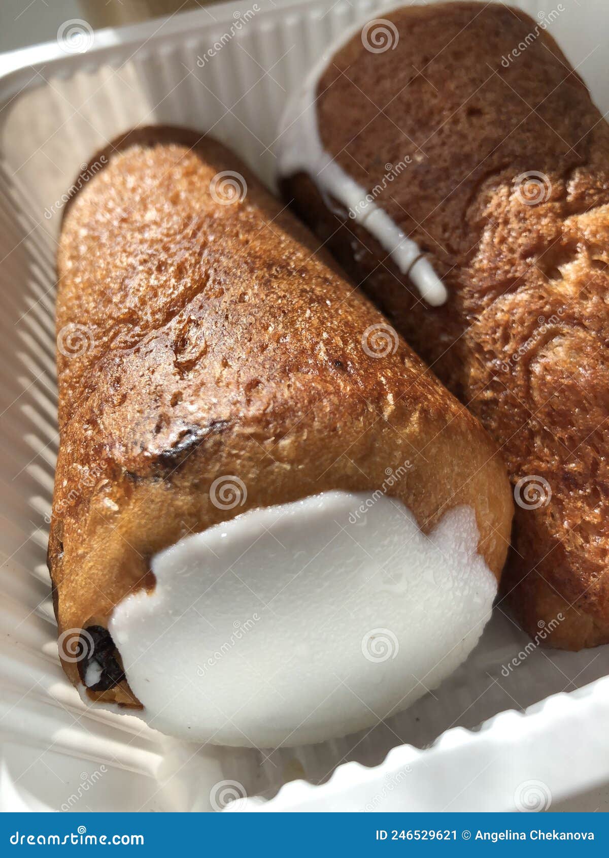 Pastries with Vanilla Glaze, Rum and Raisins Stock Image Image of