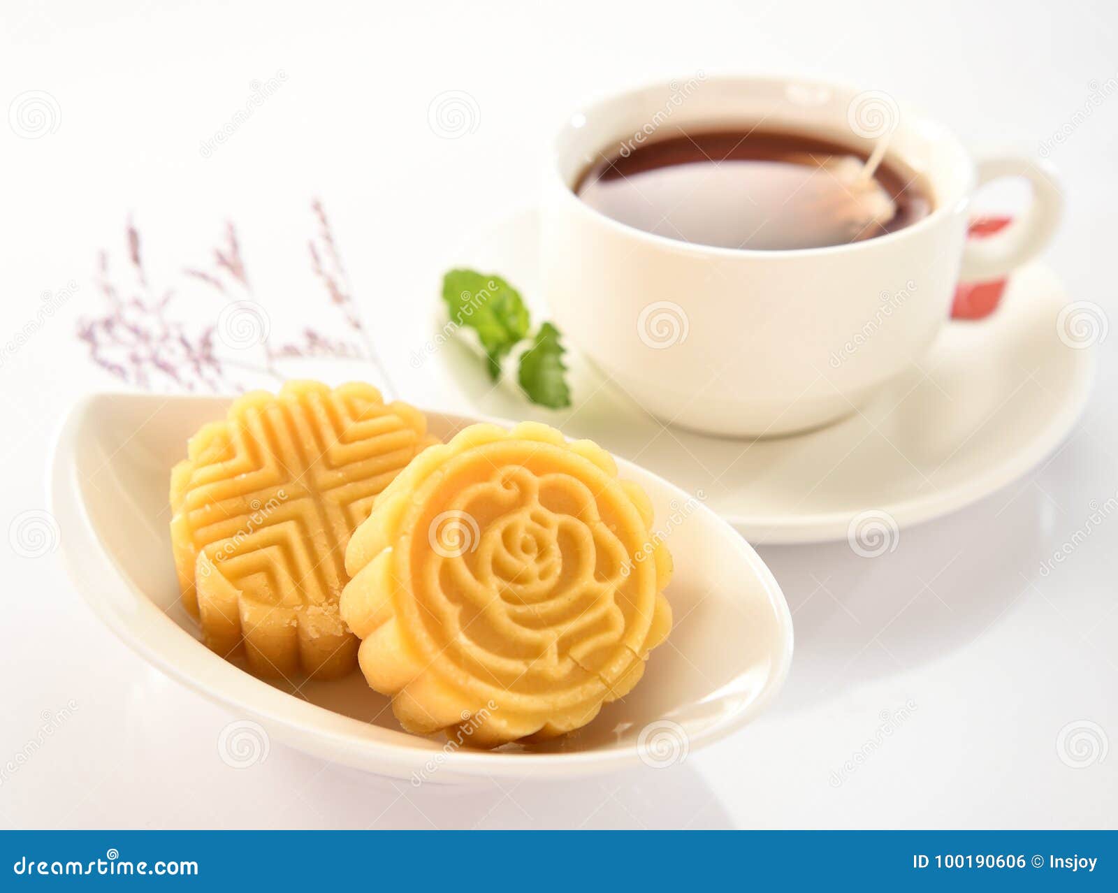 a pastry with mostly sweet fillings made for the moon festival, hence loosely translated as a moon cake