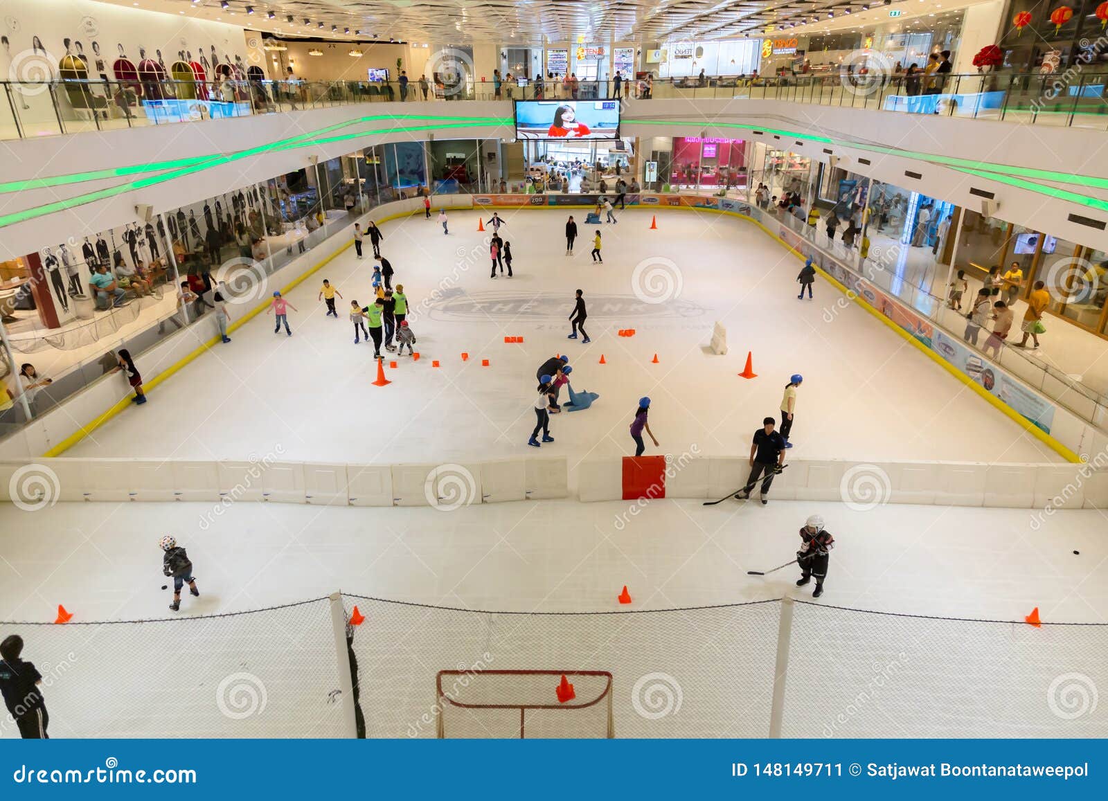 Pathum Thani Thailand May 5 19 The Ice Rink Of The Zpell Or Future Park Rangsit Is The Largest Shopping Mall In Pathum Thani Editorial Photo Image Of Interior Pathum