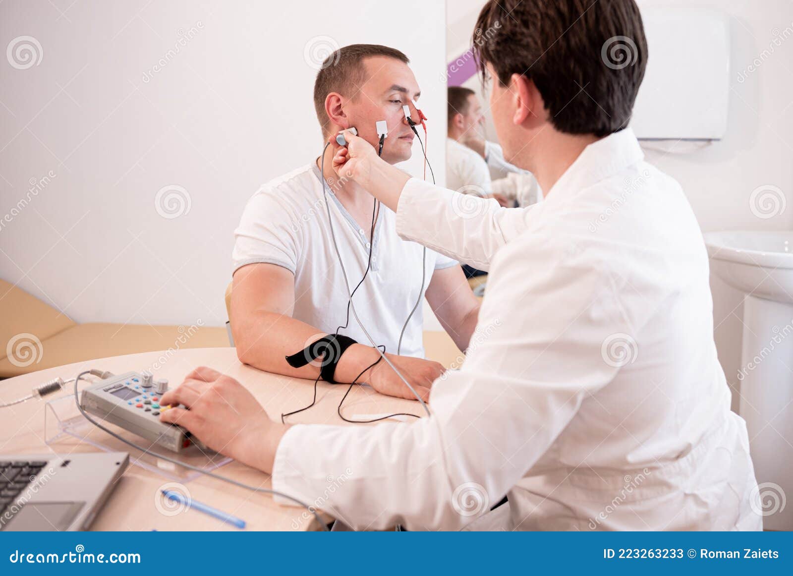 Patient Nerves Testing Using Electromyography at Medical Center Stock