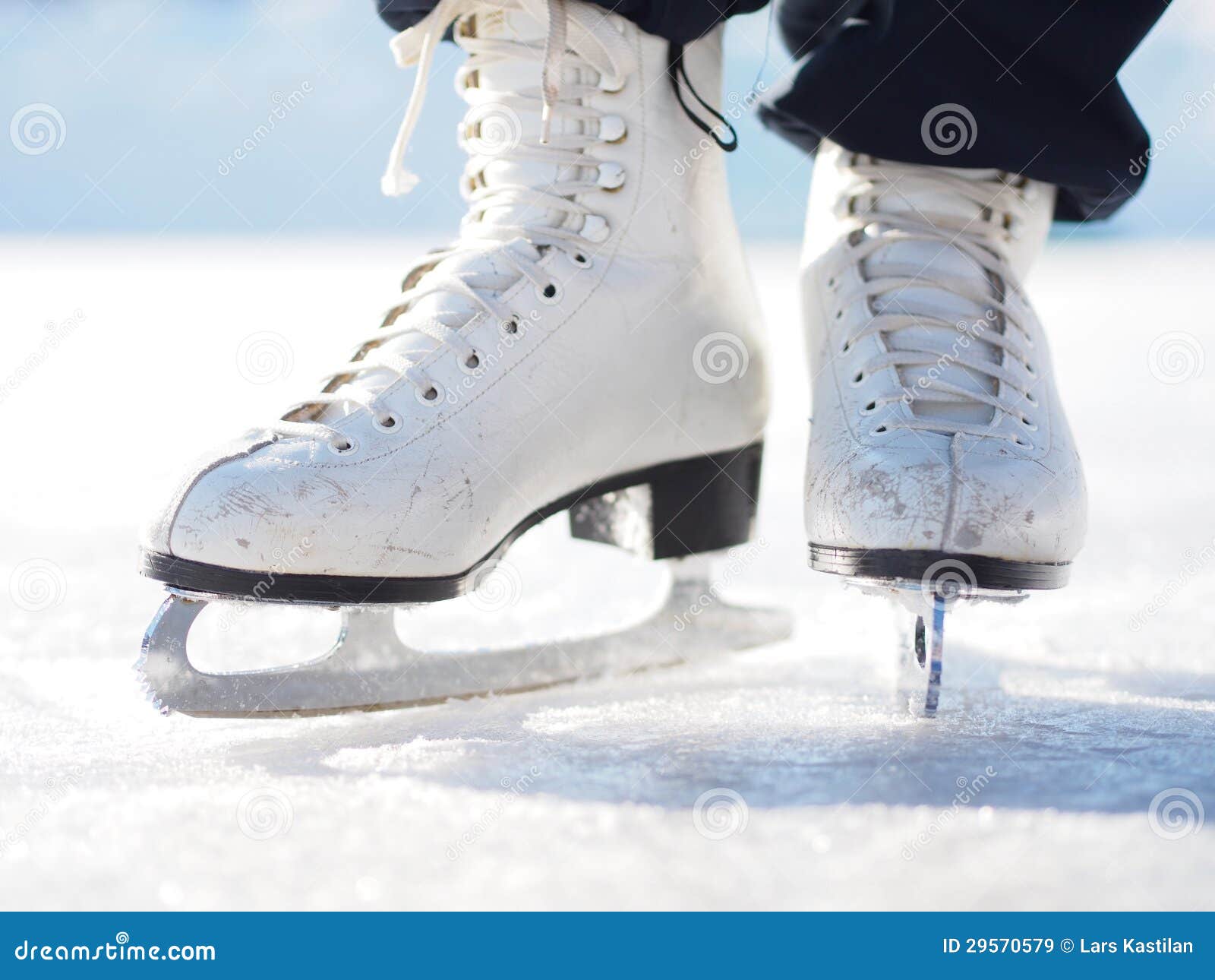 Patinaje sobre hielo patinaje artístico patines de hielo deporte de  invierno, patinaje artístico, Deportes, zapato, niña png | PNGWing, image size:1600x1290
