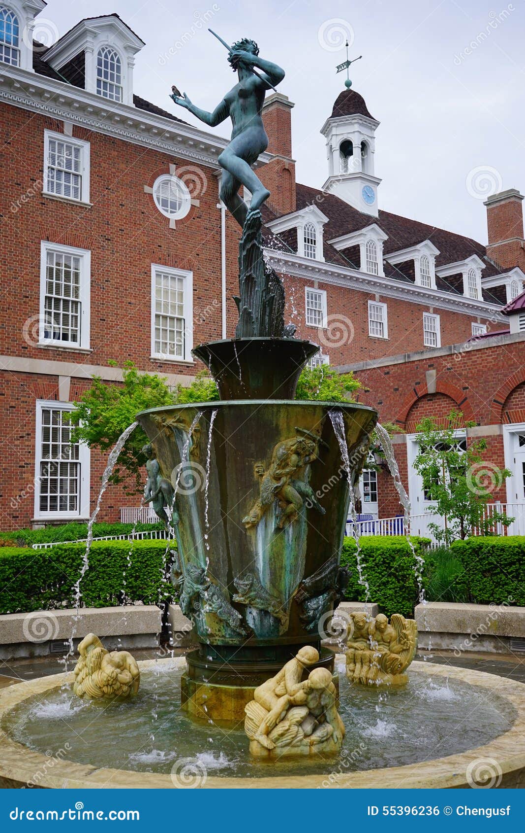 Patio de UIUC foto de archivo. Imagen de illinois, organizaciones 55396236