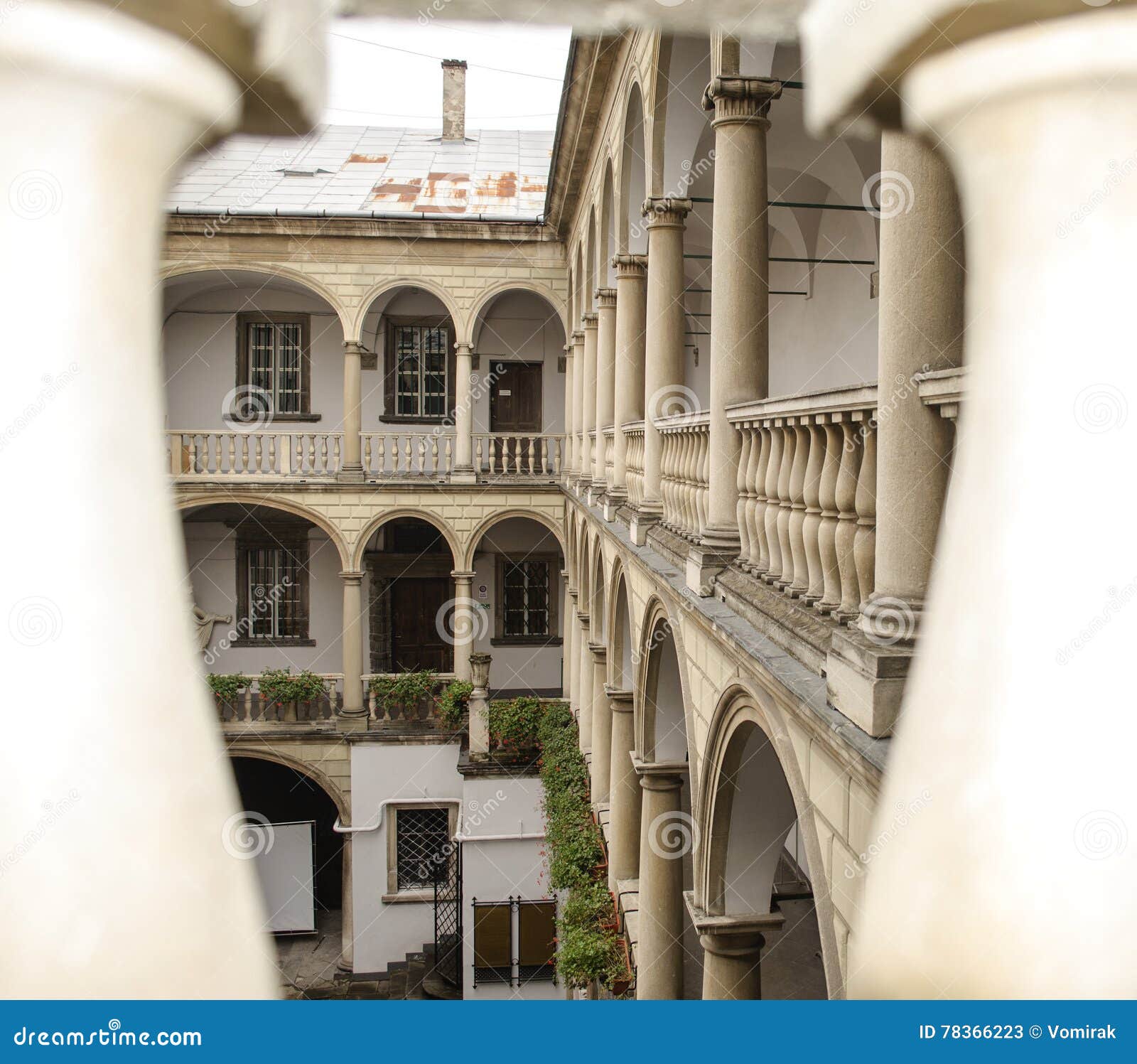 Patio in the Italian style stock image. Image of column 78366223
