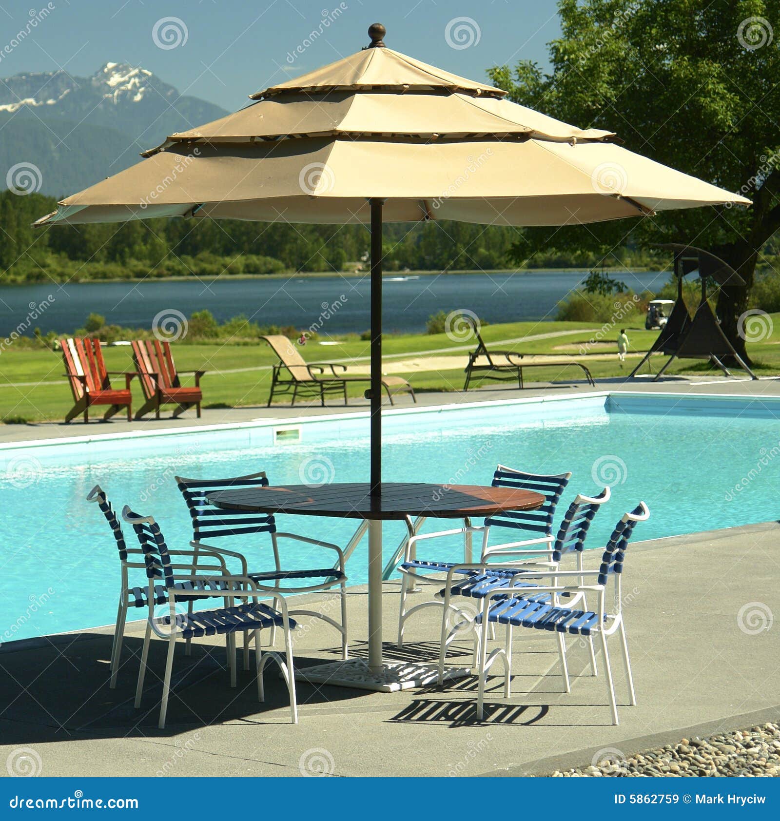Patio Table Umbrella Pool Golf Stock Image Image of putting, club