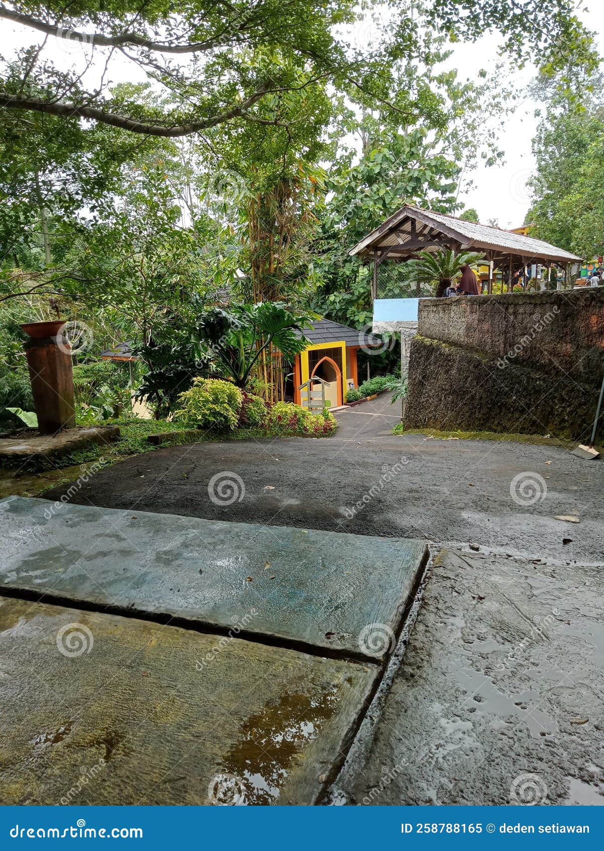Patios De Recreo Y Excursiones Imagen de archivo Imagen de viajes