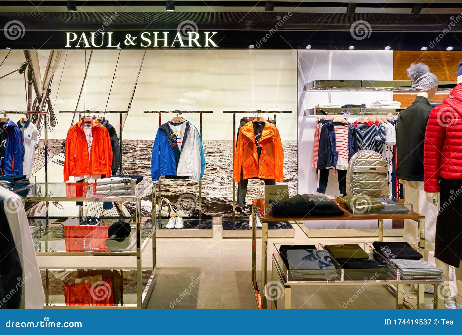 Paul & Shark store editorial photography. Image of goods - 174419537