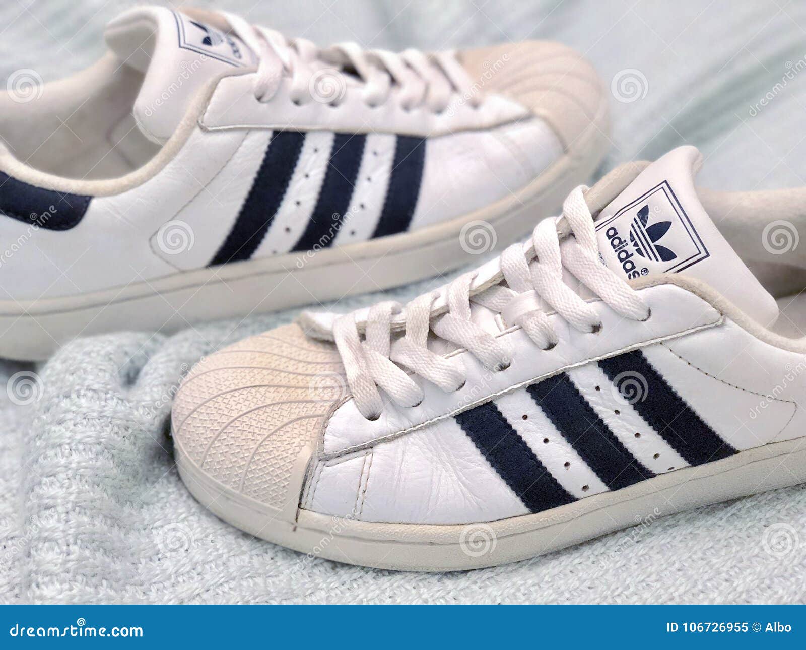 adidas superstar 28