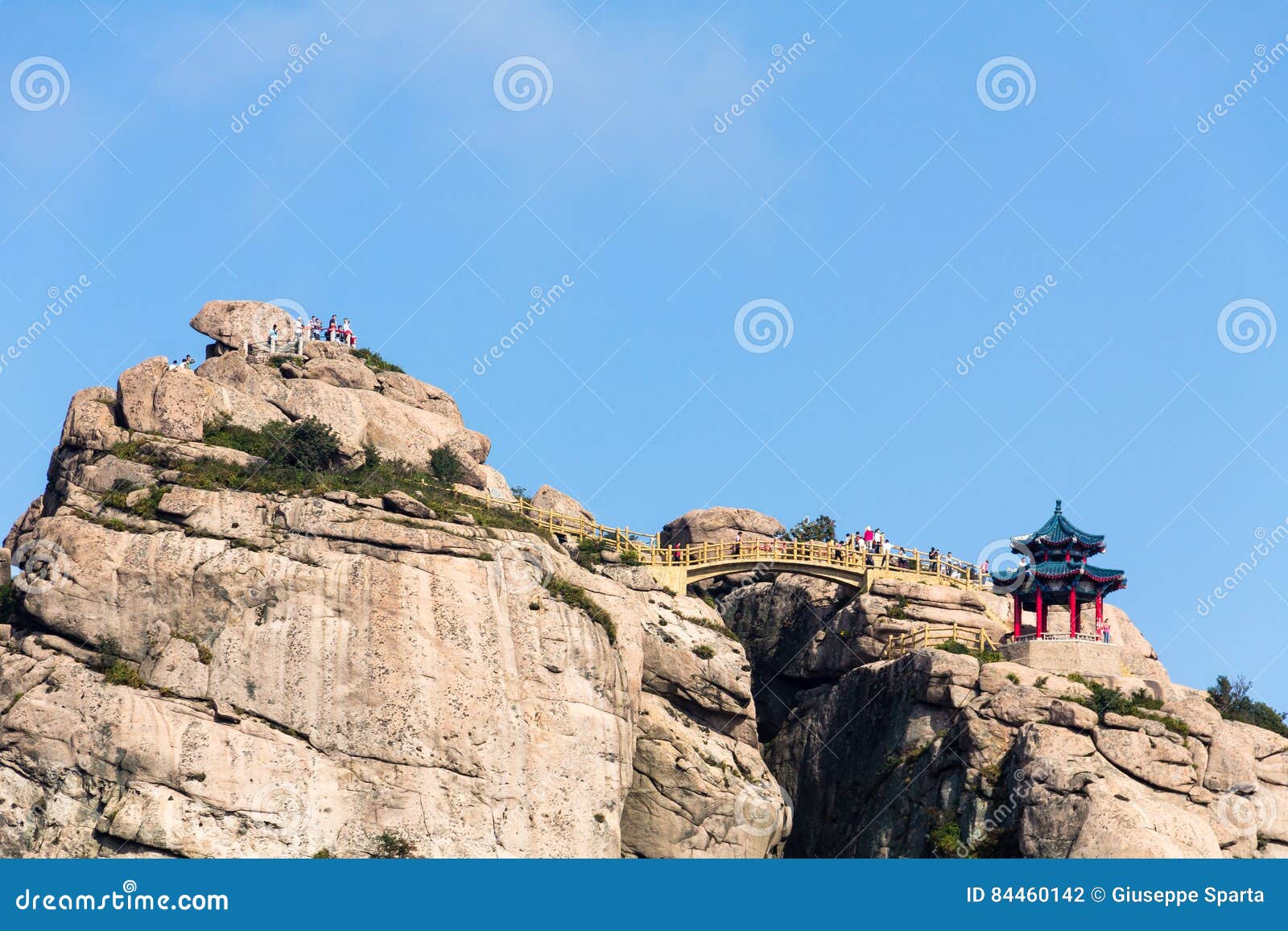 Pavillon Sur Le Dessus De La Traînée De Jufeng Montagne De