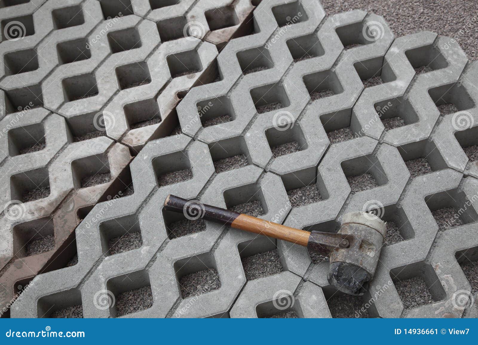Paving blocks and mallet stock image. Image of construction 14936661