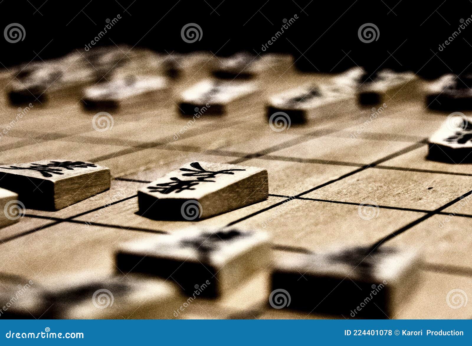 Shogi japanese Chess Wooden Board and Pieces 