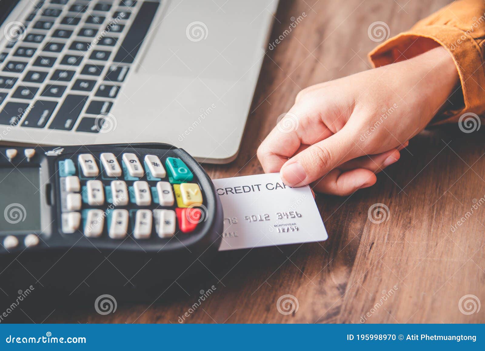Paying by Credit Card , Buying and Selling Products Using a Credit Card