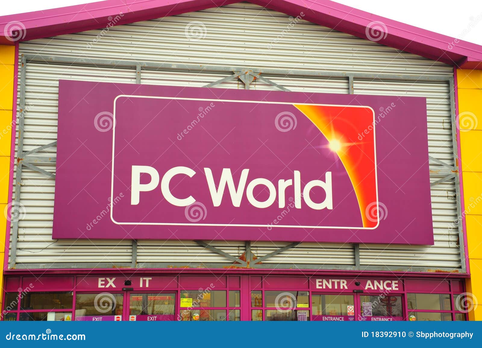 PC world Store front editorial image. Image of retail 18392910
