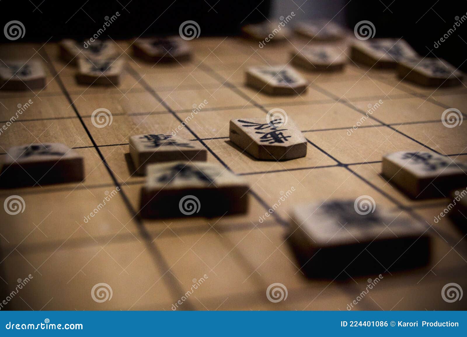 Peão De Xadrez Japonês Shogi Feito De Madeira Imagem de Stock