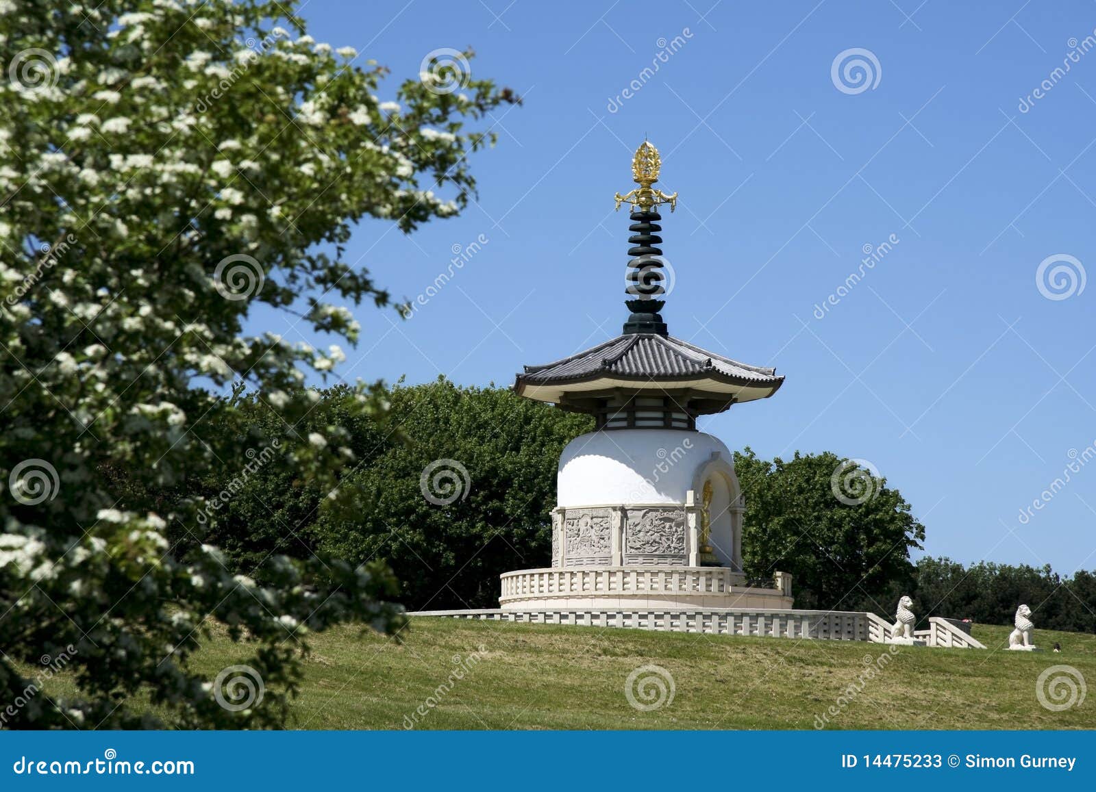 peace pagoda milton keynes buckinghamshire uk