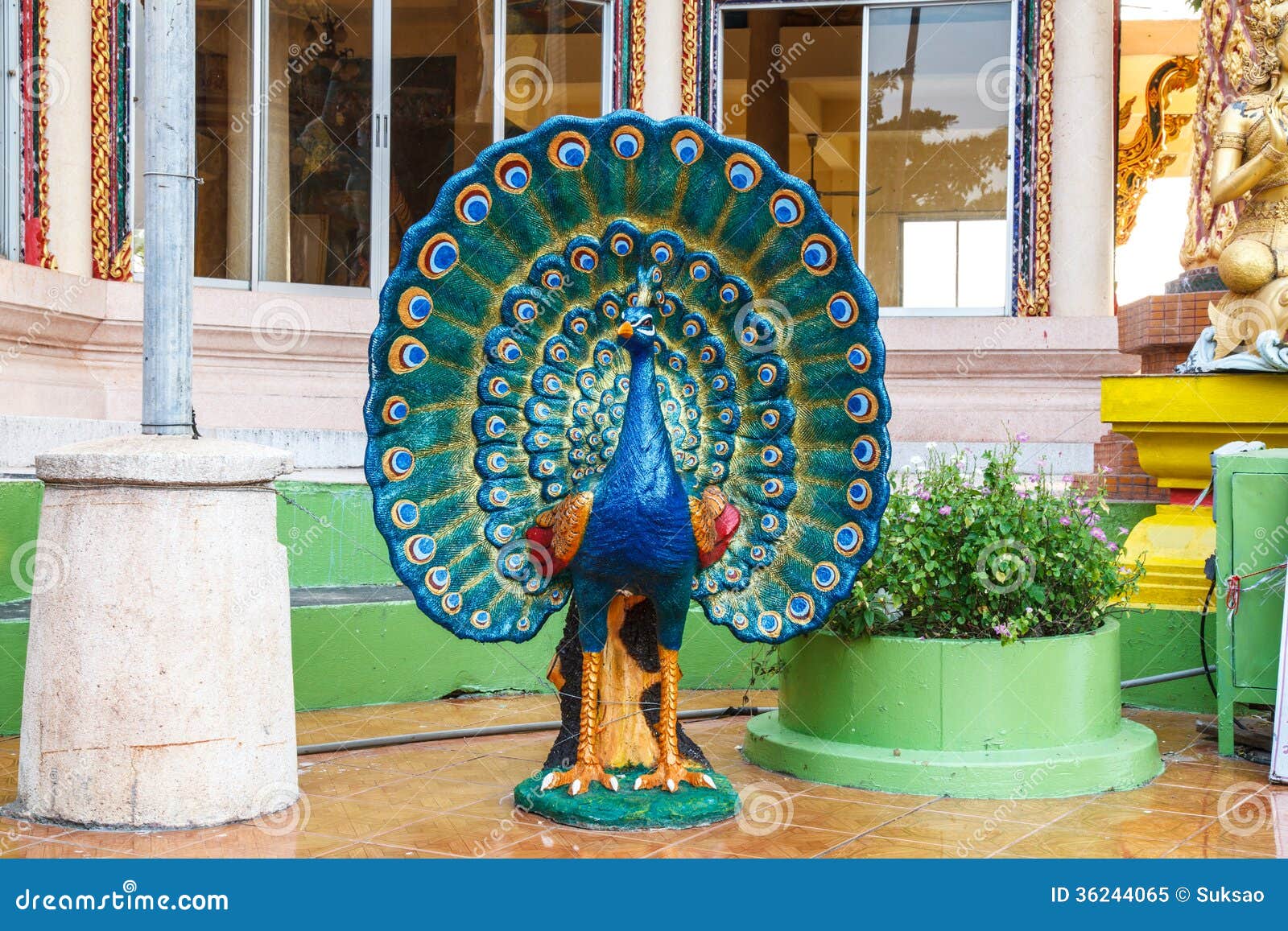 Peacock statue stock image. Image of nature, feathers 36244065