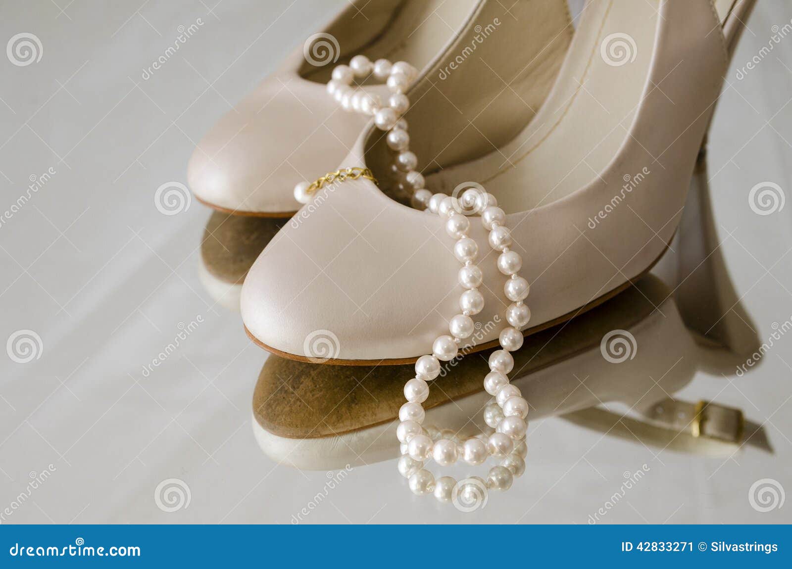 Pear necklace and shoes stock image. Image of pearl, accessories 42833271