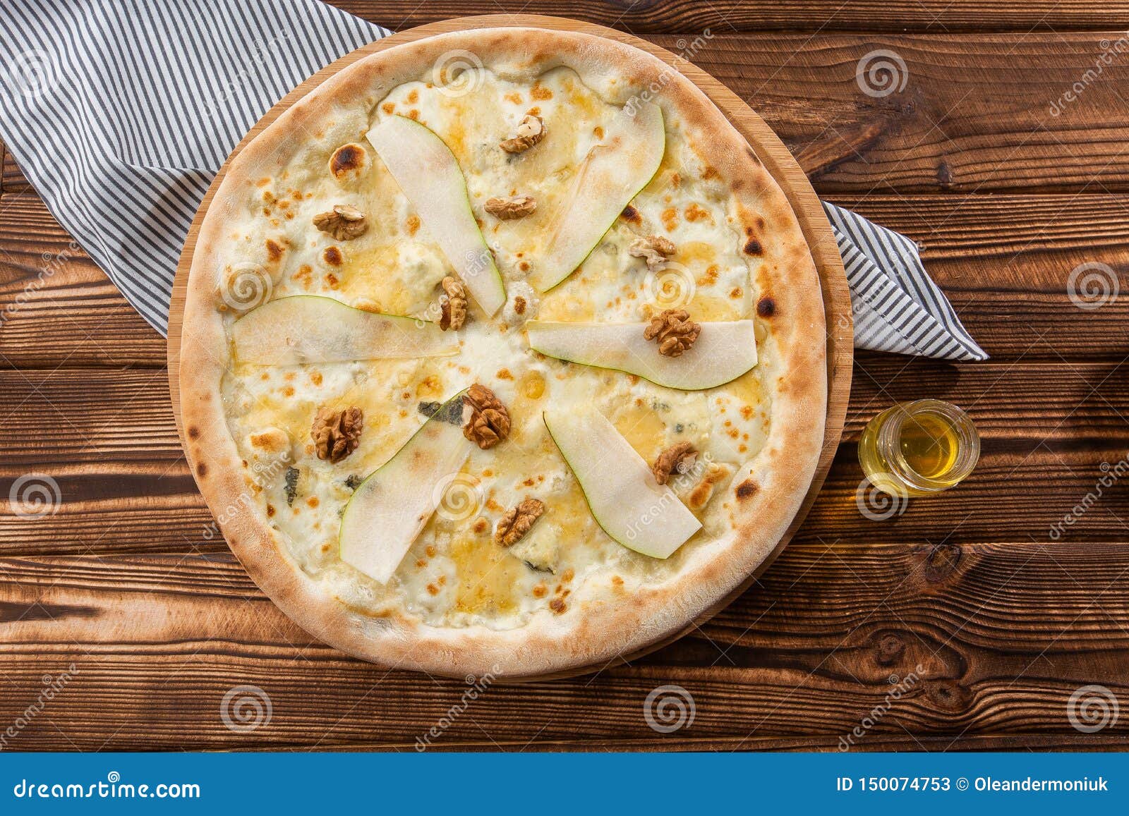 рецепт пиццы с грушей и горгонзолой от юлии высоцкой фото 118