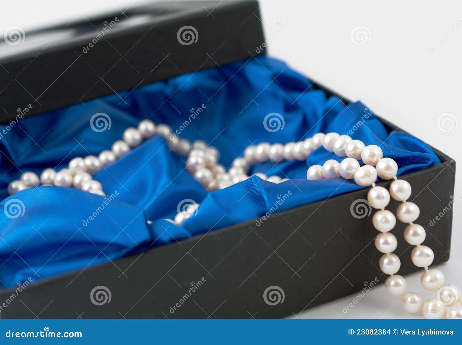 Pearl Necklace in a Gift Box Stock Photo Image of iridescent, satin 23082384