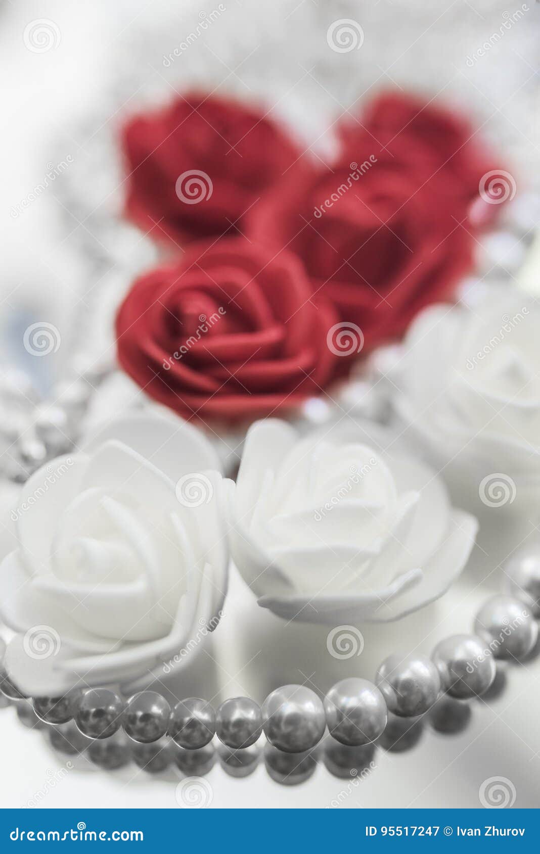 Pearl necklace and roses stock image. Image of gown, isolated - 95517247