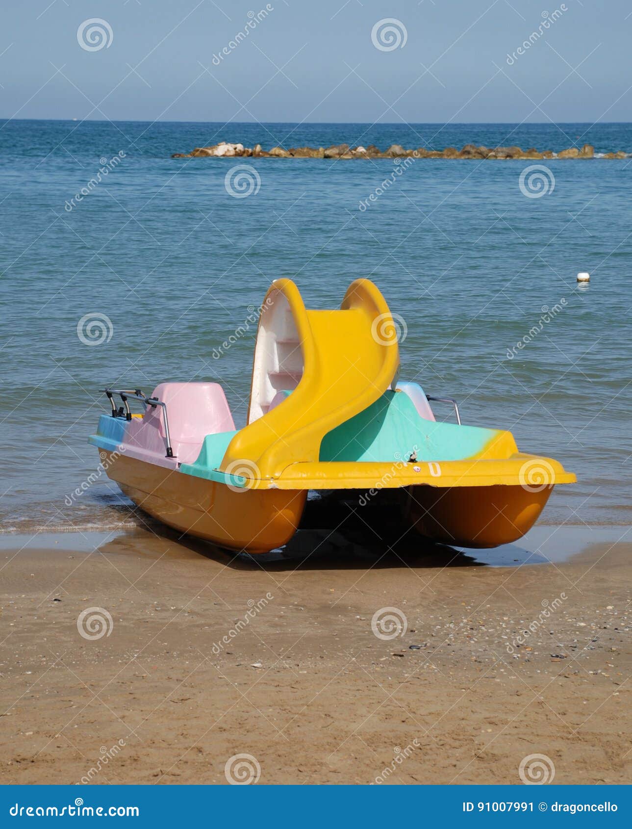 https://thumbs.dreamstime.com/z/pedalo-slide-brightly-coloured-italian-beach-includes-water-91007991.jpg