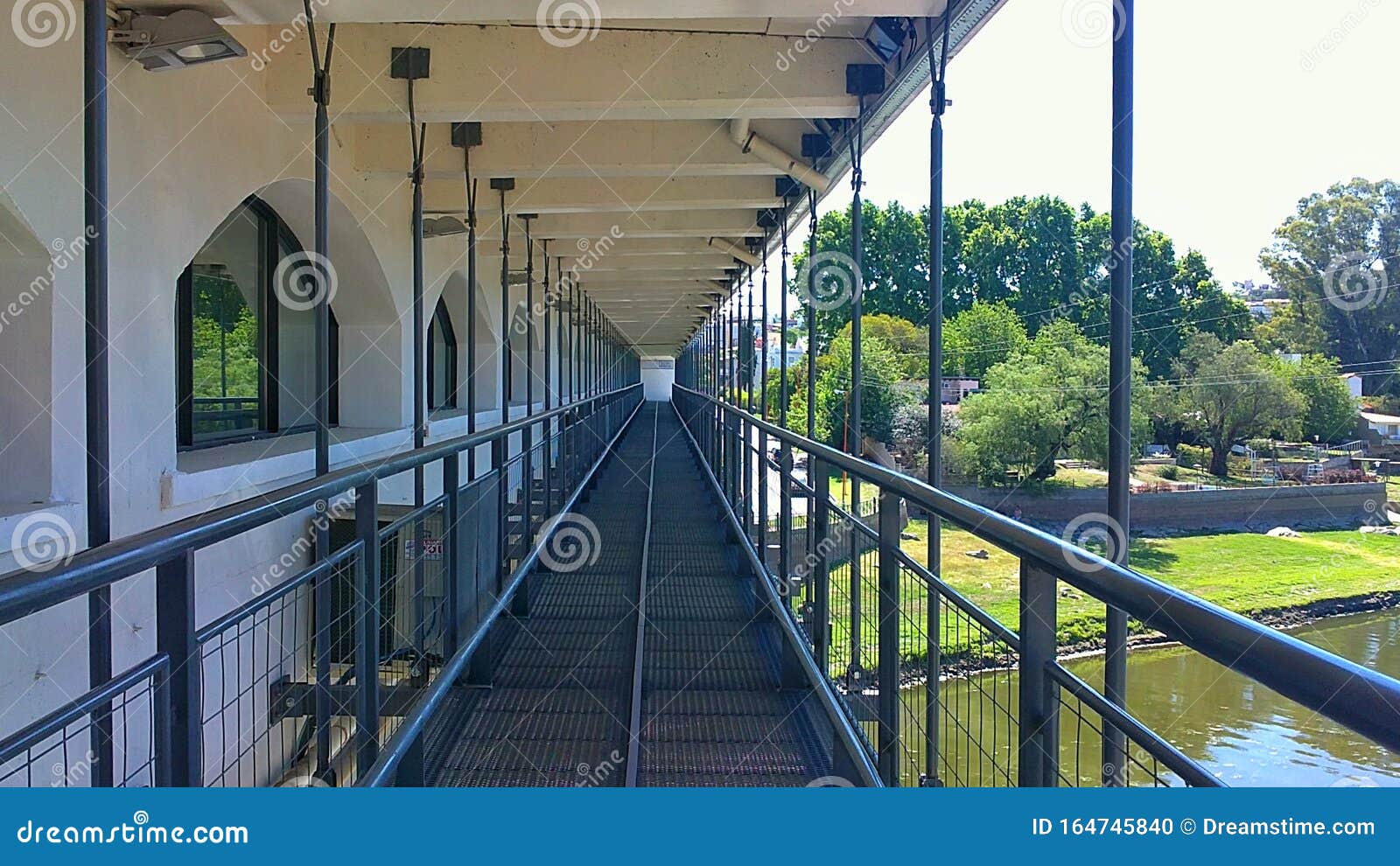 pedestrian bridge - puente peatonal