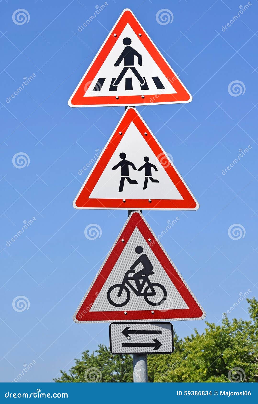 200 Pedestrian Crossing Bicycle Road Signs Stock Photos - Free