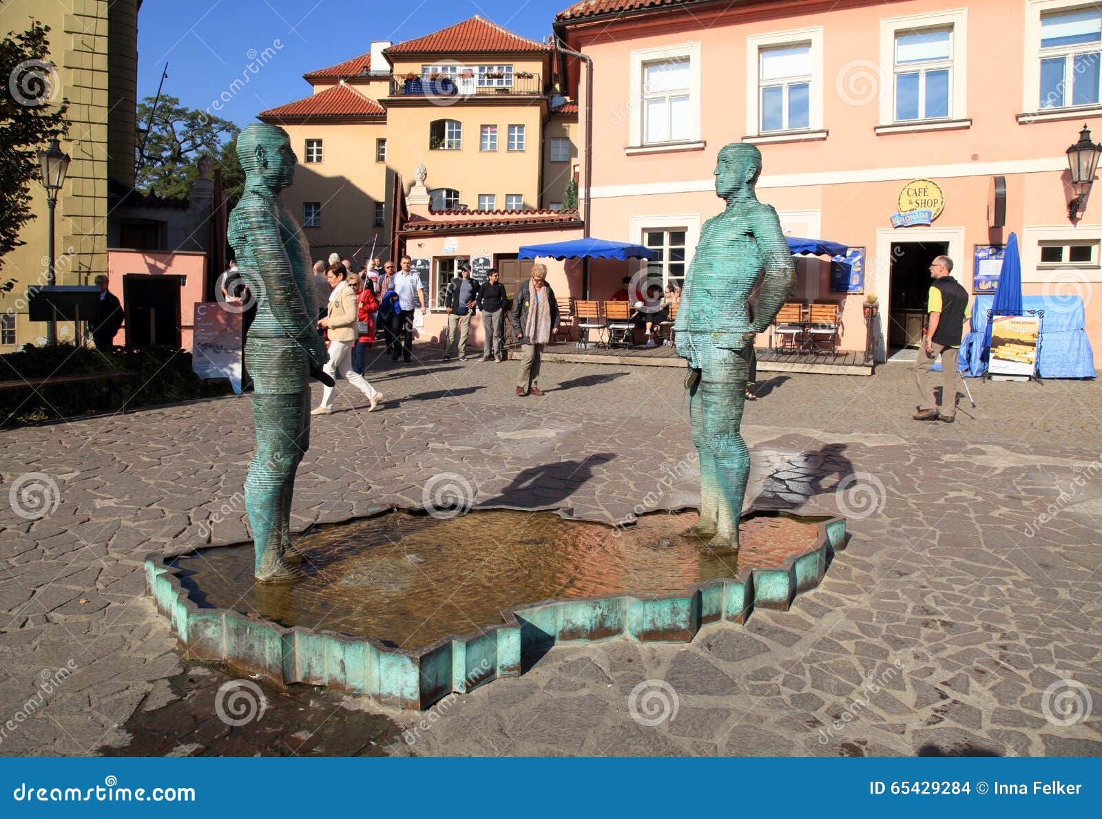 Czech Peeing