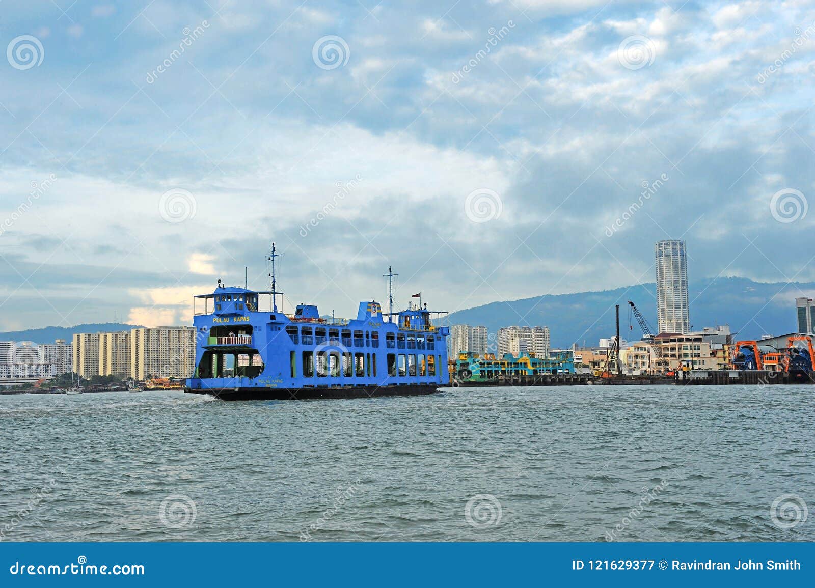 Penang Ferry editorial photography. Image of building - 121629377