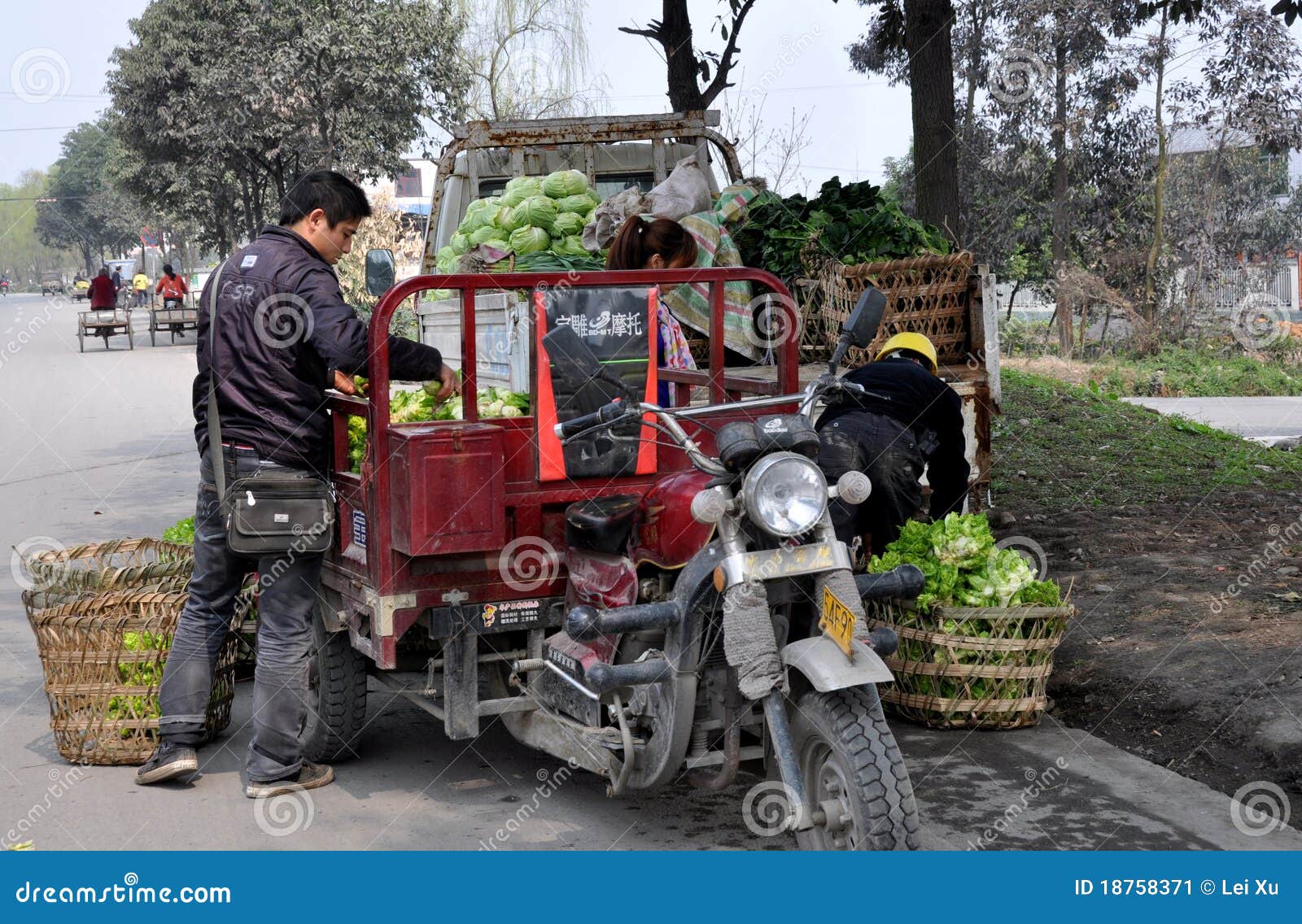 Pengzhou, China Farmers Loading Produce Editorial Photo Image of