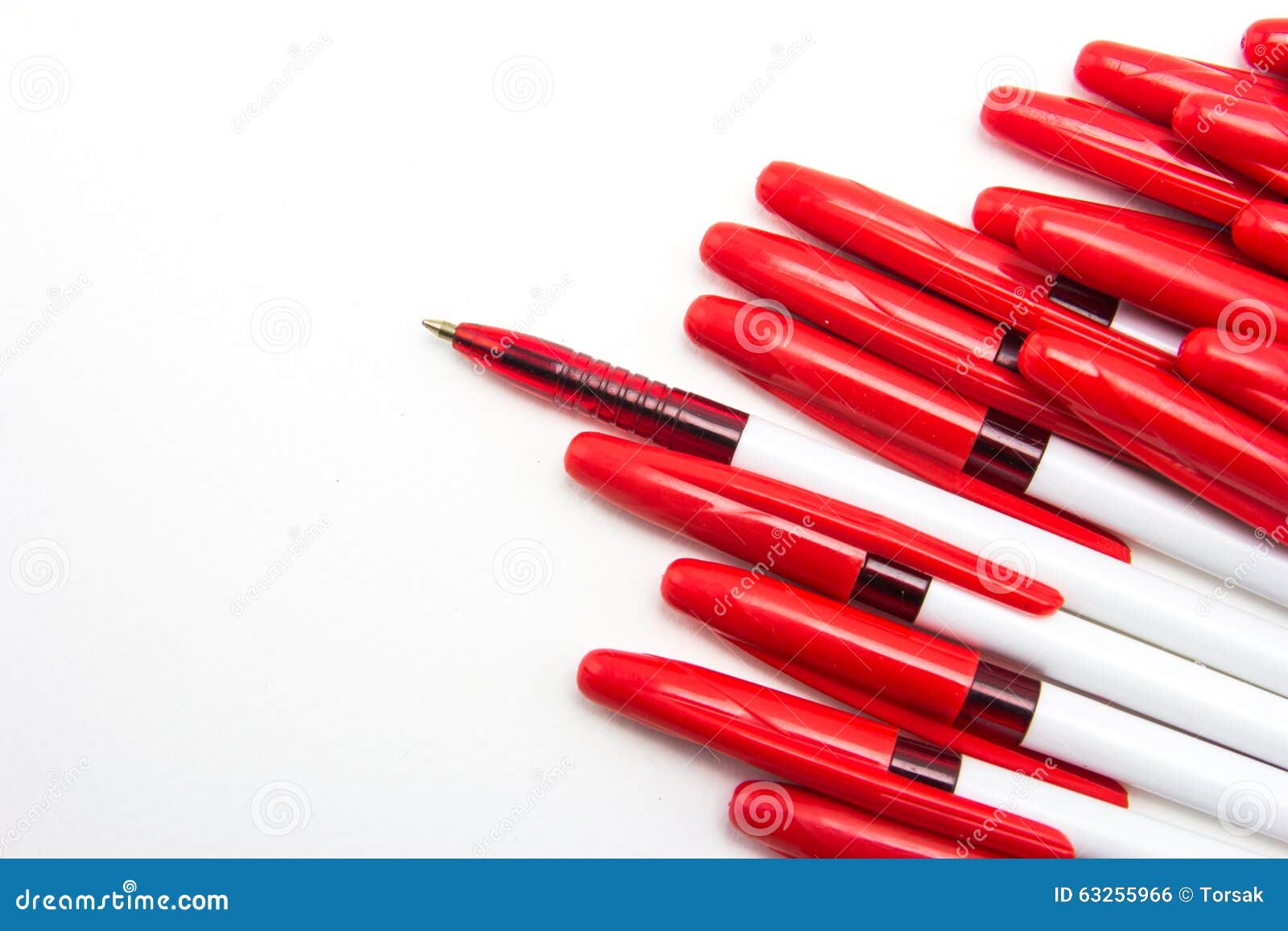 Penne rosse fotografia stock. Immagine di scuola, formazione - 63255966
