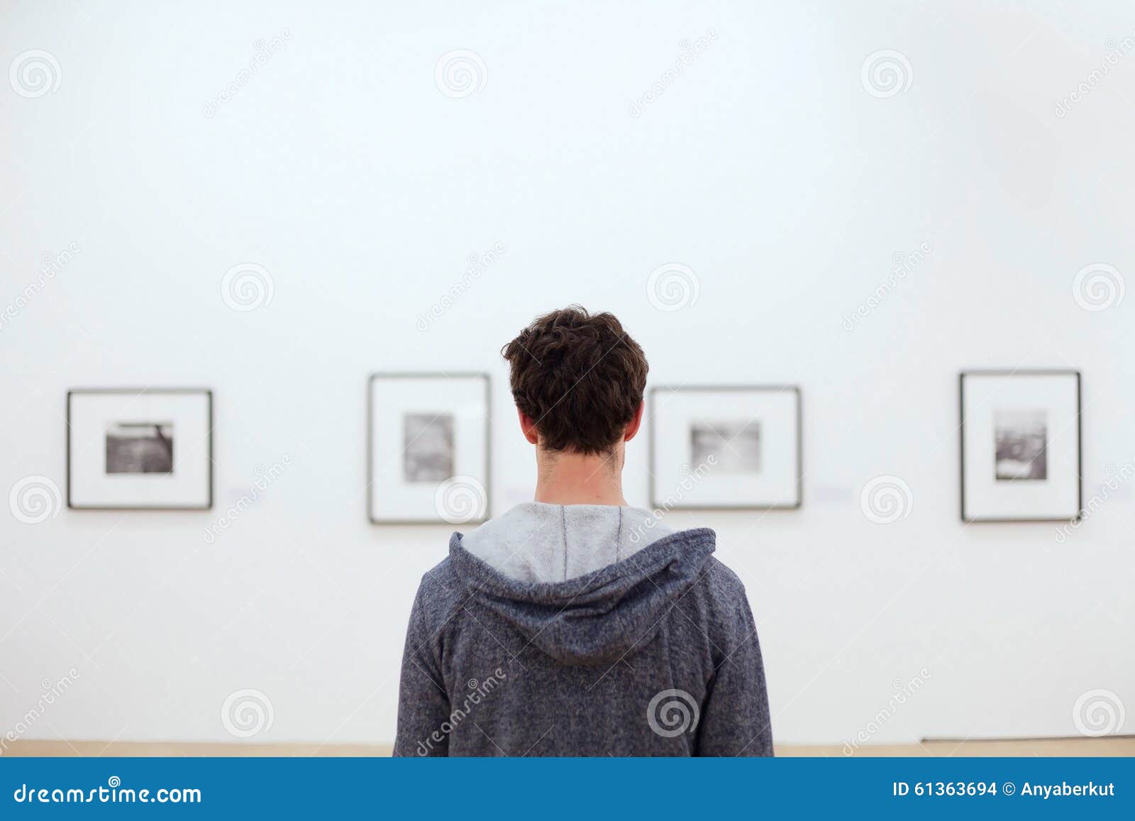 people in art museum