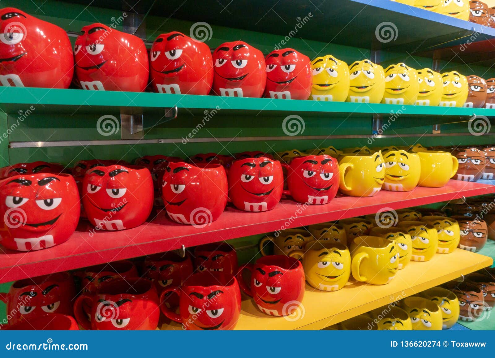 People Attend M M S World Candy Store At The Strip Editorial Stock Image Image Of Color Colorful