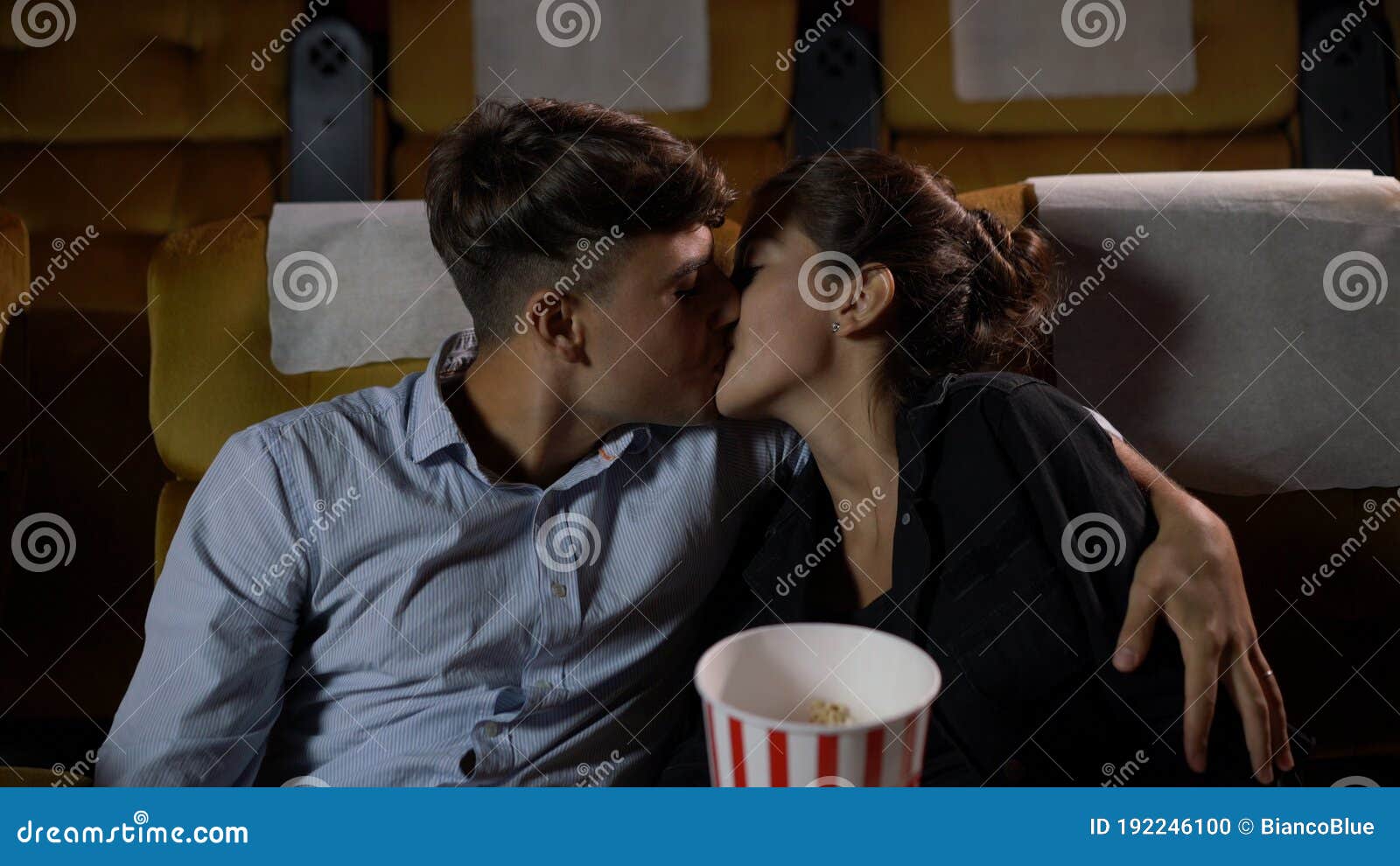 1,350 Theater Audience Romantic Stock Photos picture photo image