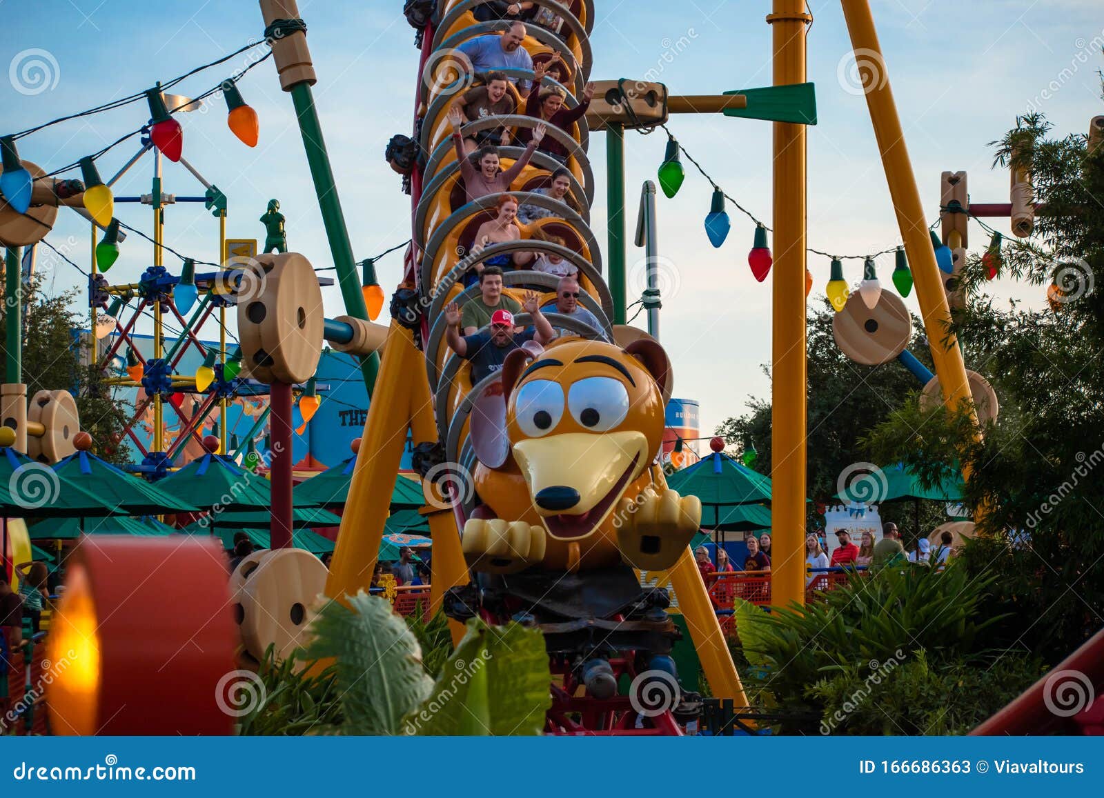 download hollywood studios slinky dog dash download hollywood studios slinky dog dash