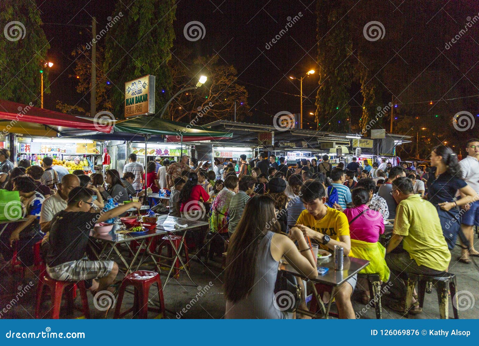 People Gathered at To Eat at Night Market. Editorial Photo - Image of