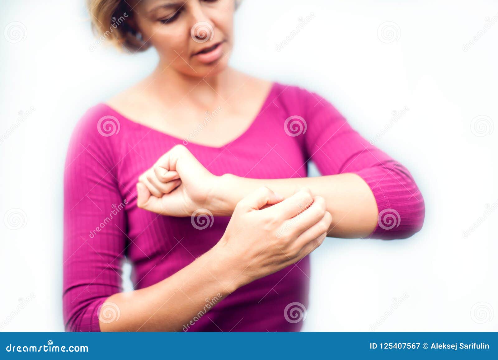 people, healthcare, dermatology, allergy and health problem concept - unhappy woman suffering from hand inch 