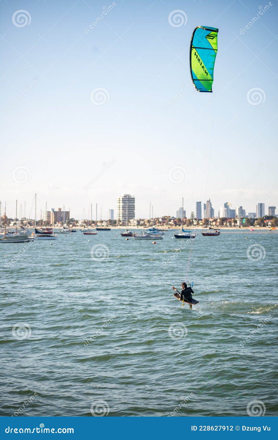 Kite Surfing on St Kilda Beach in Melbourne Editorial Photography